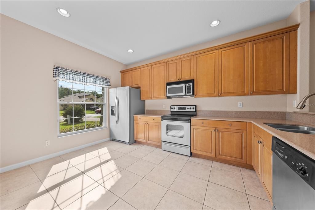 For Sale: $369,900 (3 beds, 2 baths, 1560 Square Feet)