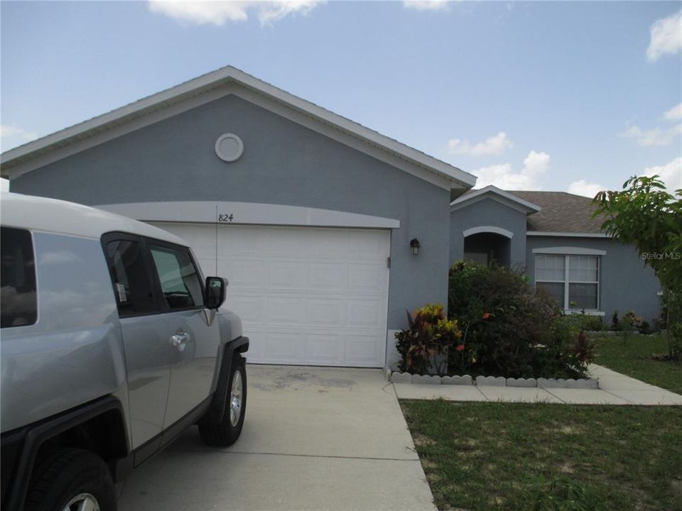For Rent: $1,700 (3 beds, 2 baths, 1574 Square Feet)