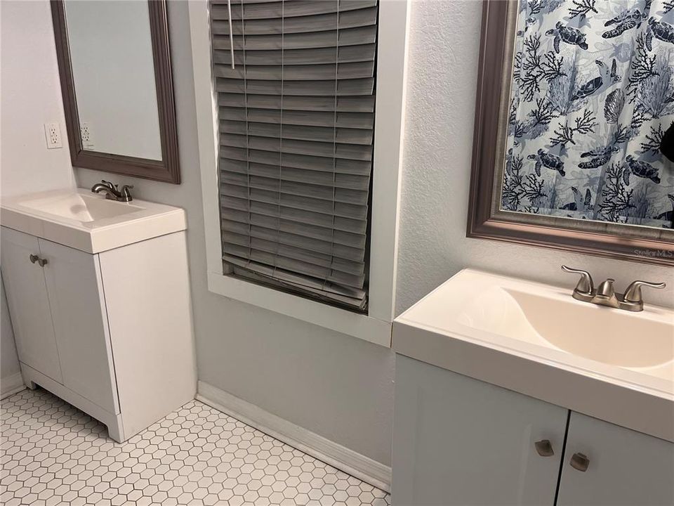 For Rent: $2,150 (3 beds, 2 baths, 1089 Square Feet)