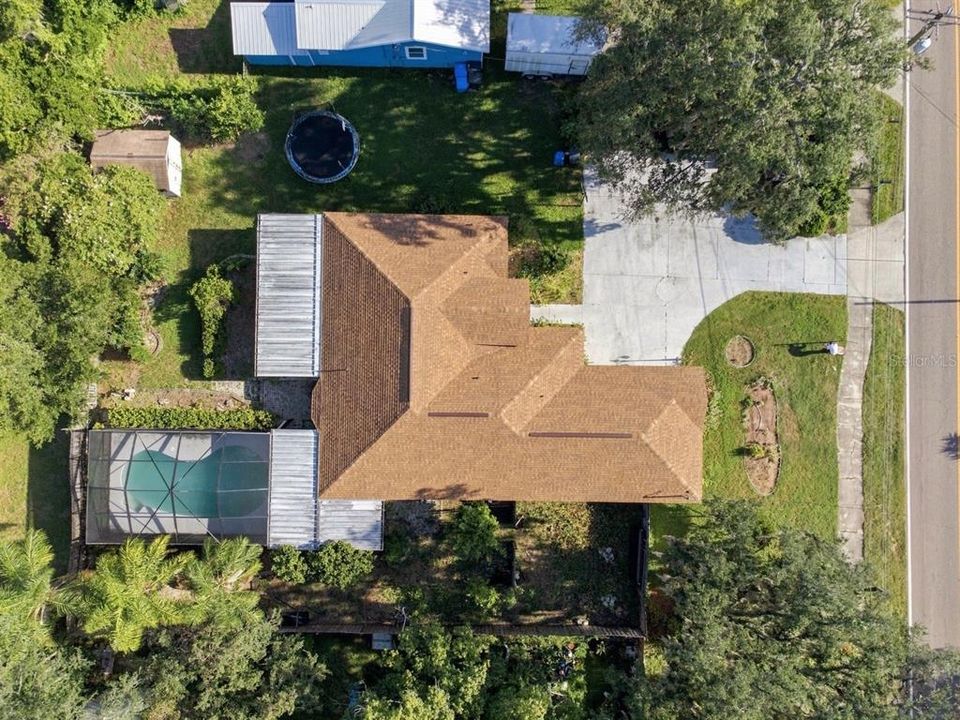 Activo con contrato: $389,900 (4 camas, 2 baños, 1728 Pies cuadrados)
