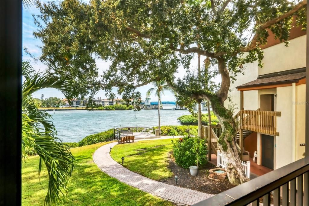 En Venta: $575,000 (2 camas, 1 baños, 860 Pies cuadrados)