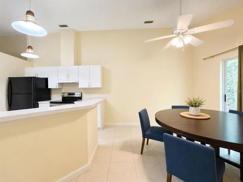 For Sale: $359,000 (3 beds, 2 baths, 1292 Square Feet)