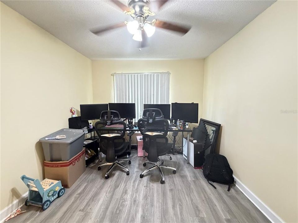 For Sale: $359,000 (3 beds, 2 baths, 1292 Square Feet)