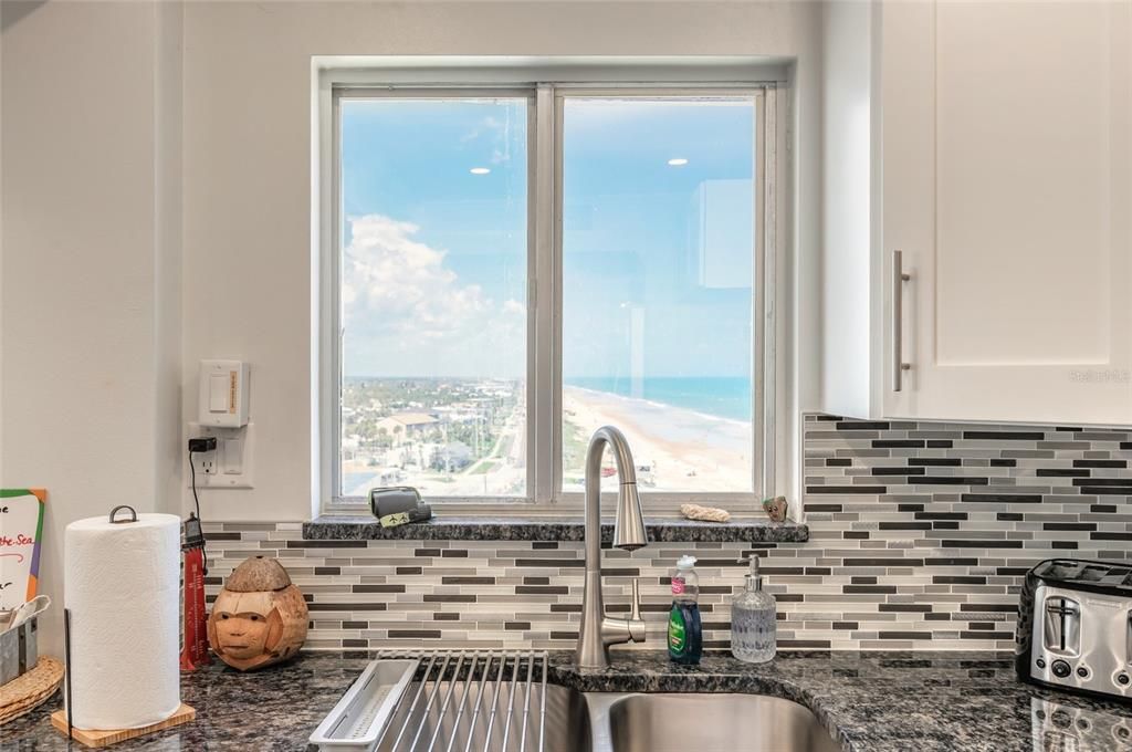For Sale: $460,000 (2 beds, 2 baths, 1312 Square Feet)