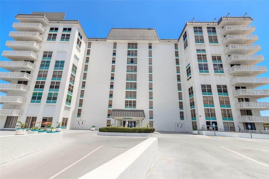 For Sale: $460,000 (2 beds, 2 baths, 1312 Square Feet)