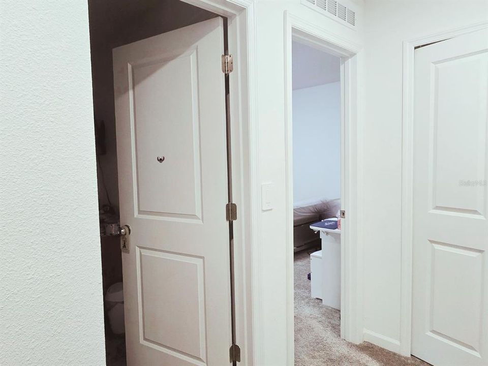 En Venta: $418,000 (5 camas, 2 baños, 2355 Pies cuadrados)