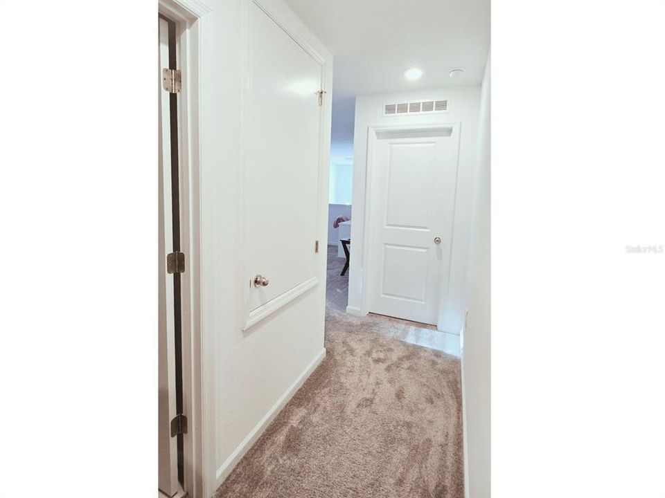 En Venta: $418,000 (5 camas, 2 baños, 2355 Pies cuadrados)