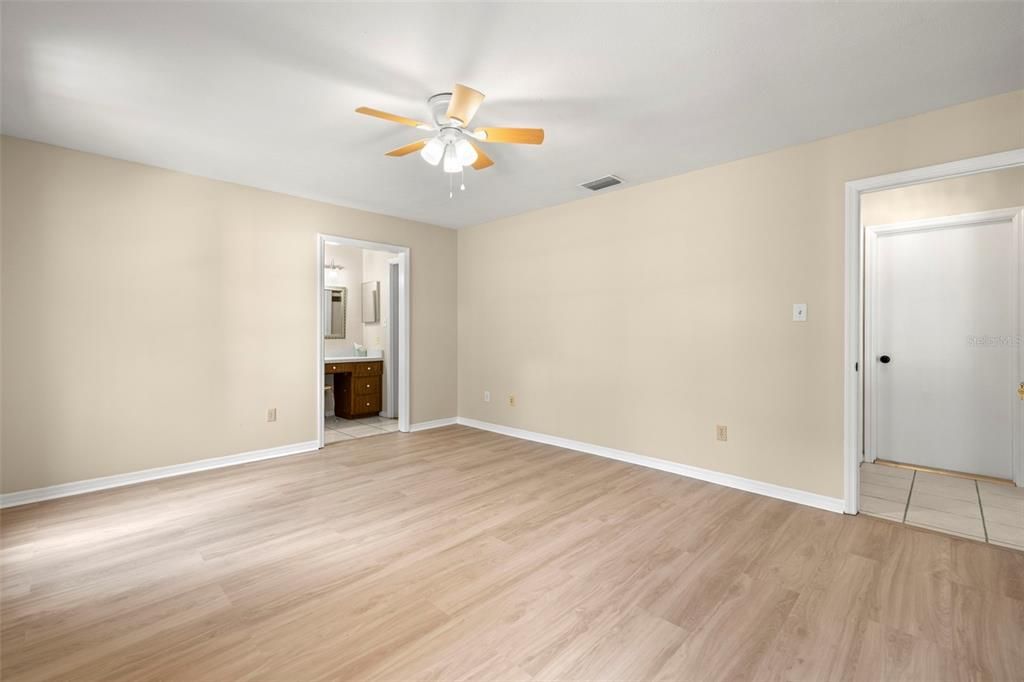 For Sale: $499,000 (3 beds, 2 baths, 1753 Square Feet)