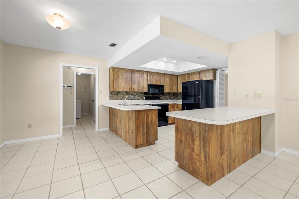 For Sale: $499,000 (3 beds, 2 baths, 1753 Square Feet)