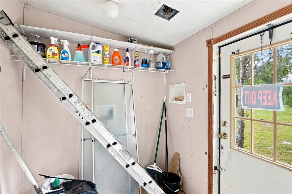 For Sale: $325,000 (3 beds, 2 baths, 1620 Square Feet)