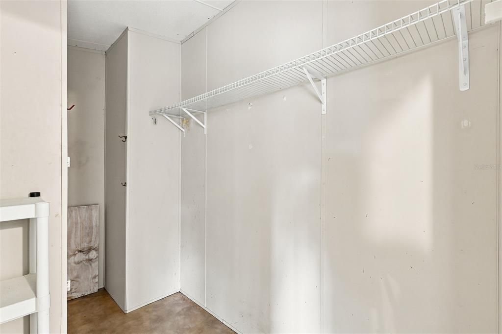 For Sale: $325,000 (3 beds, 2 baths, 1620 Square Feet)
