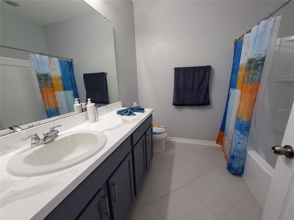 For Rent: $3,000 (4 beds, 3 baths, 2566 Square Feet)