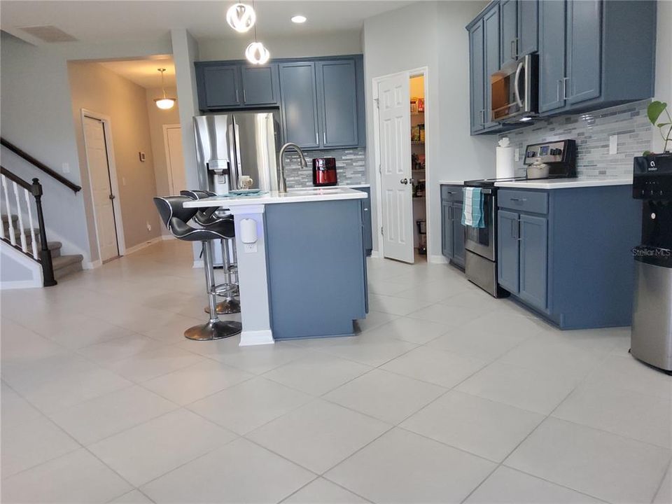 For Rent: $3,000 (4 beds, 3 baths, 2566 Square Feet)