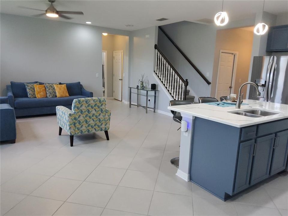 For Rent: $3,000 (4 beds, 3 baths, 2566 Square Feet)