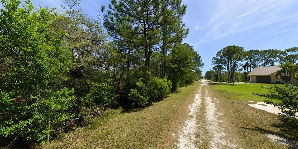 На продажу: $20,000 (0.23 acres)