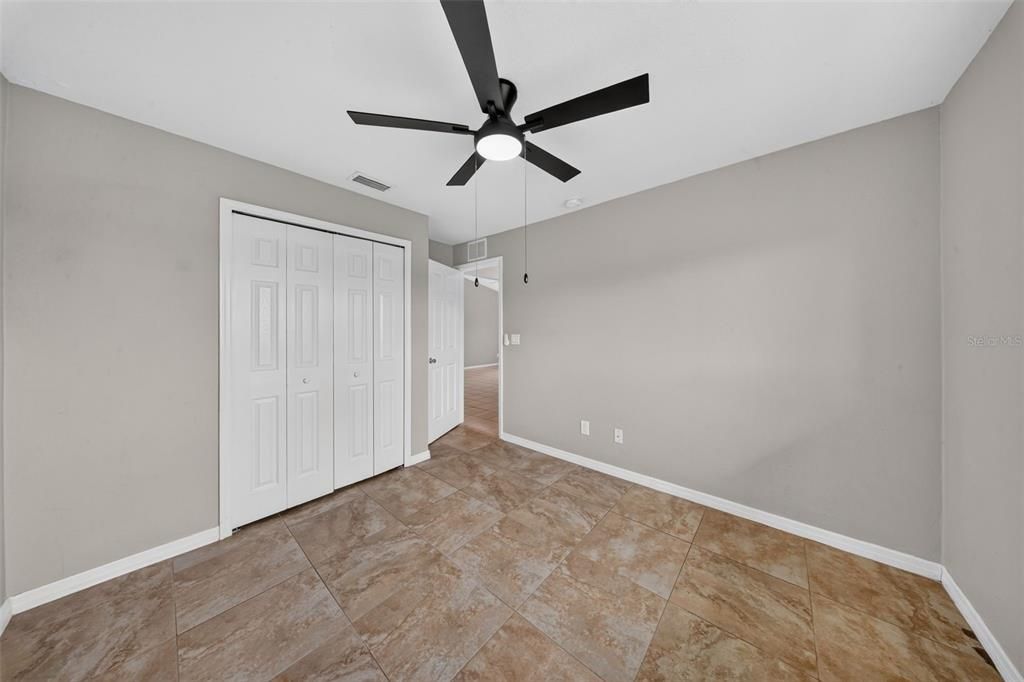 For Sale: $475,000 (6 beds, 0 baths, 2218 Square Feet)