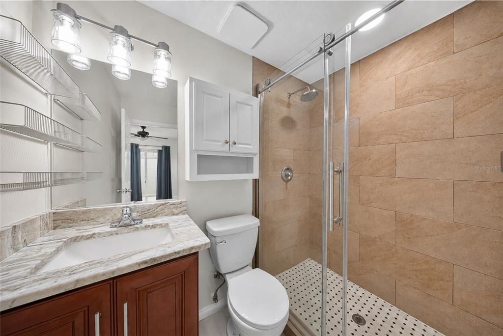 For Sale: $475,000 (6 beds, 0 baths, 2218 Square Feet)