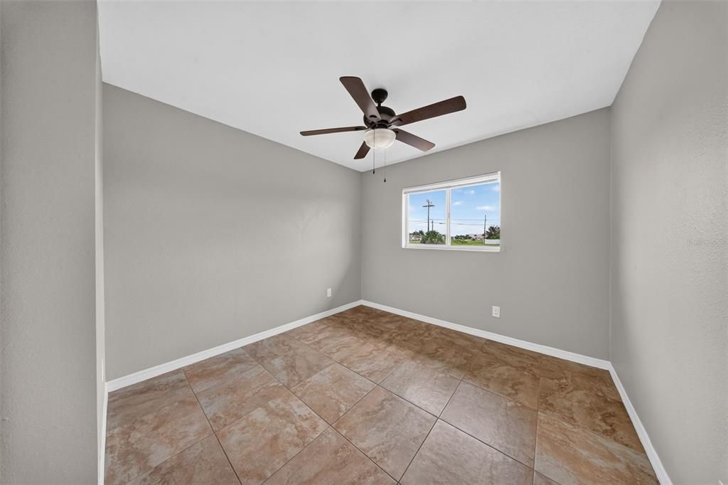 For Sale: $475,000 (6 beds, 0 baths, 2218 Square Feet)
