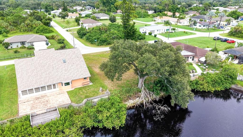 На продажу: $65,000 (0.17 acres)