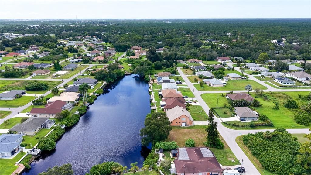 На продажу: $65,000 (0.17 acres)