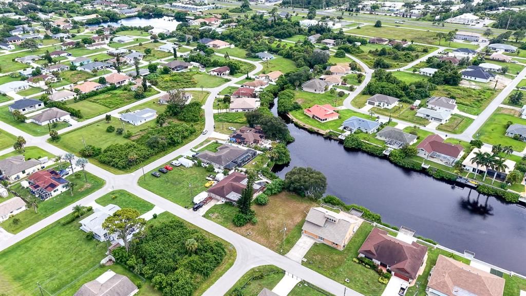 На продажу: $65,000 (0.17 acres)