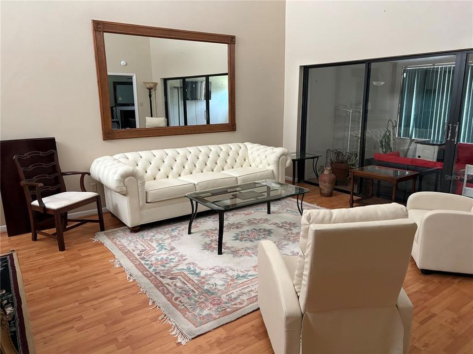 For Sale: $325,000 (3 beds, 2 baths, 1765 Square Feet)