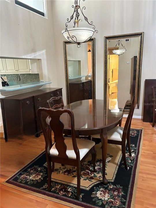 For Sale: $325,000 (3 beds, 2 baths, 1765 Square Feet)