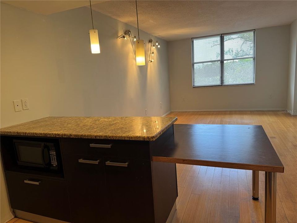 En Renta: $1,400 (1 camas, 1 baños, 570 Pies cuadrados)