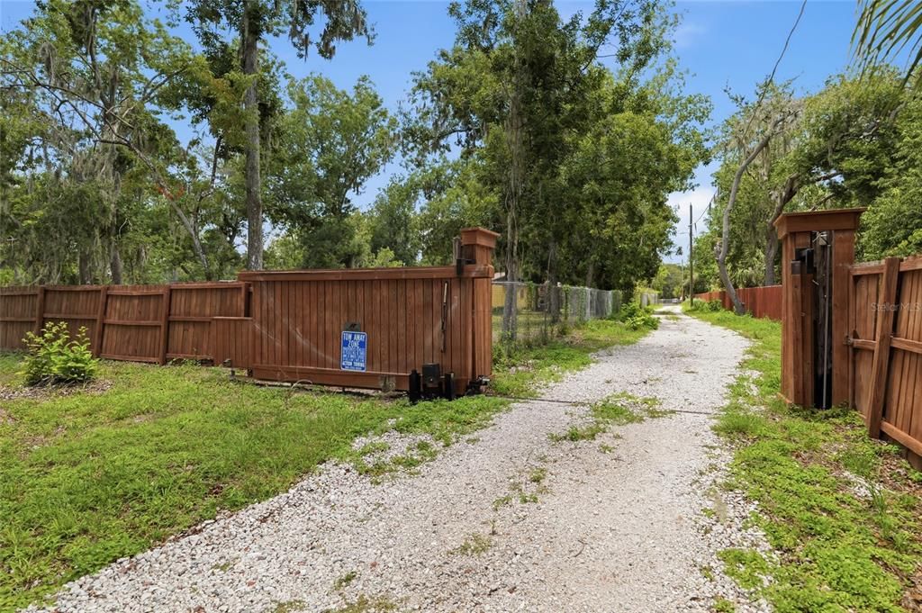 В аренду: $3,650 (3 спален, 2 ванн, 2456 Квадратных фут)