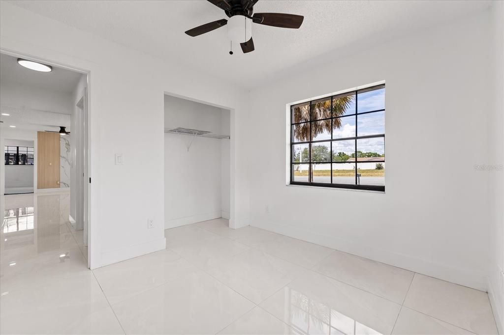 For Sale: $249,999 (3 beds, 2 baths, 943 Square Feet)