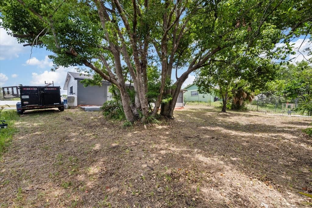 For Sale: $249,999 (3 beds, 2 baths, 943 Square Feet)