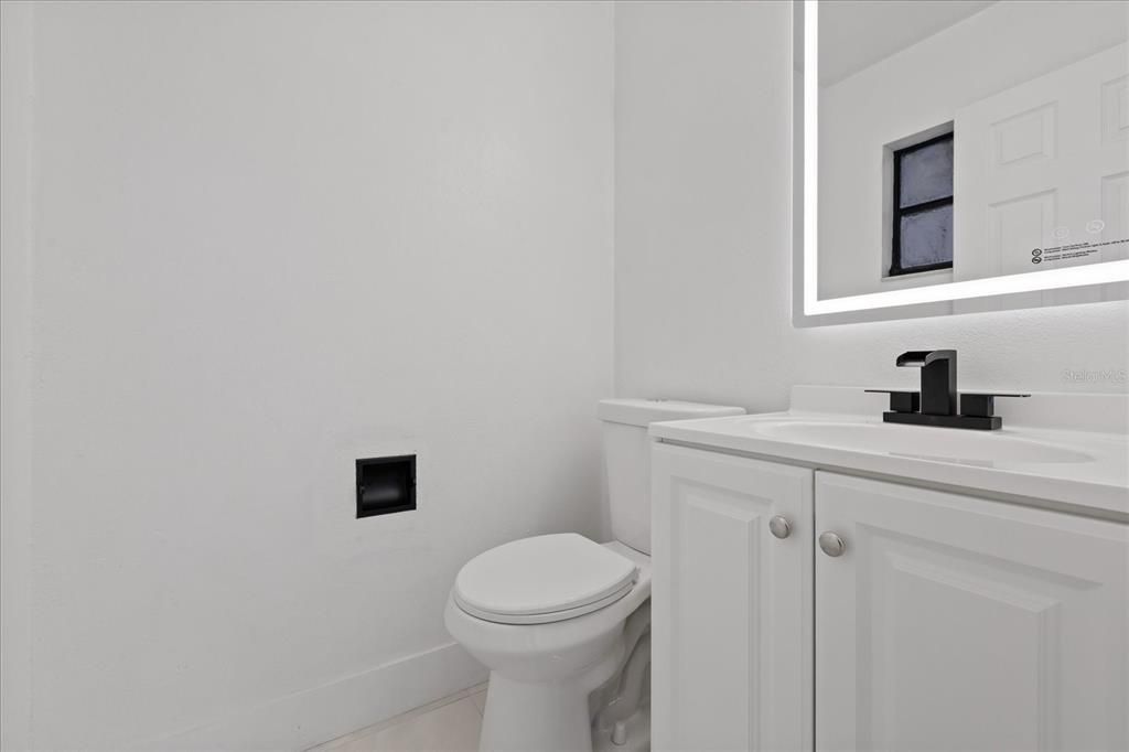 For Sale: $249,999 (3 beds, 2 baths, 943 Square Feet)