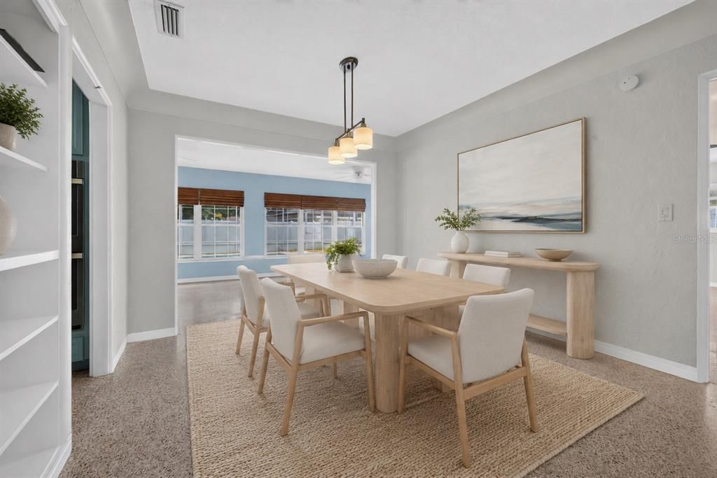 En Venta: $599,900 (4 camas, 2 baños, 1945 Pies cuadrados)