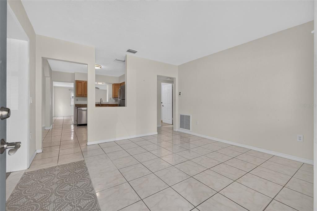 En Venta: $349,900 (3 camas, 2 baños, 1562 Pies cuadrados)