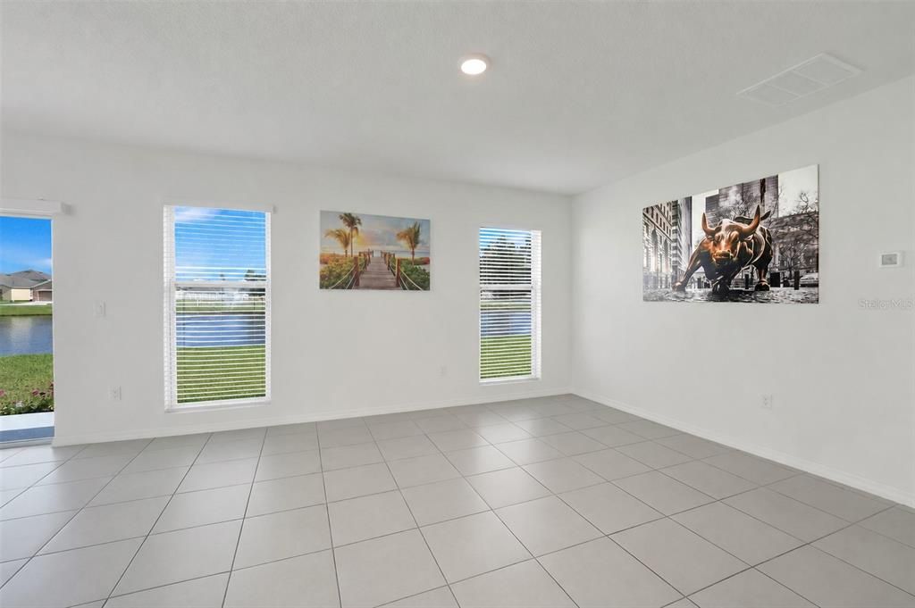 For Sale: $355,000 (4 beds, 2 baths, 1767 Square Feet)