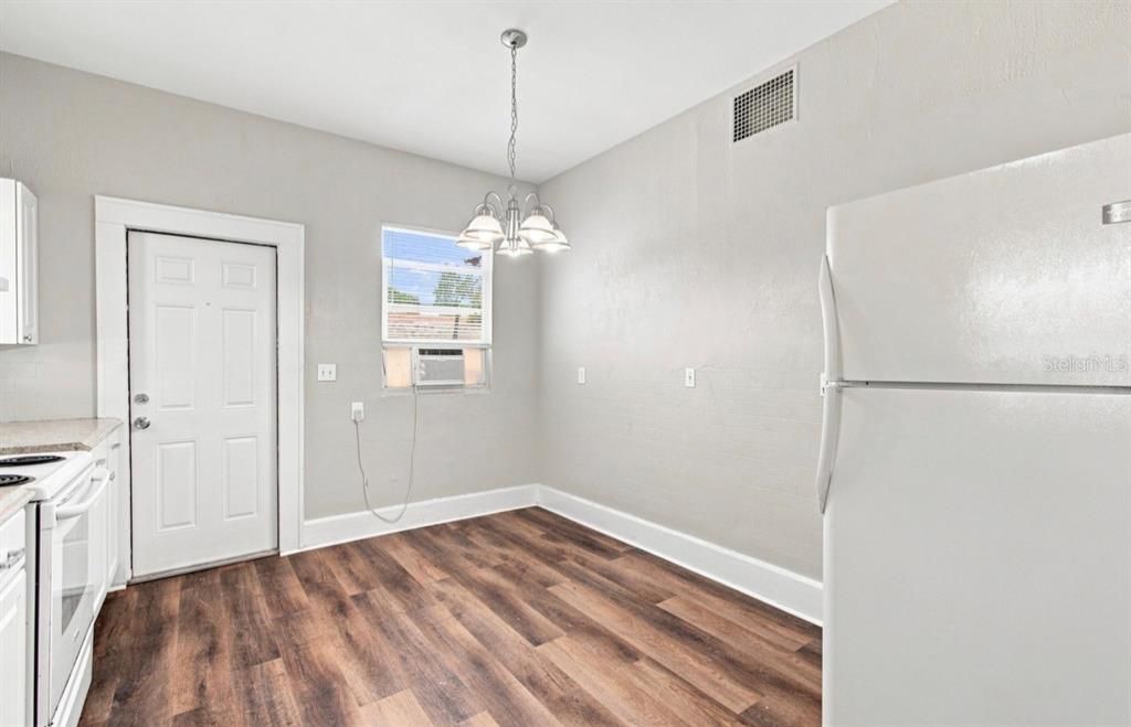 En Venta: $249,900 (2 camas, 1 baños, 952 Pies cuadrados)