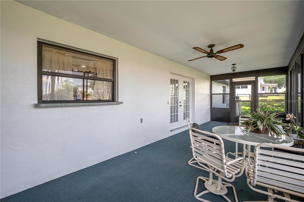 For Sale: $329,900 (3 beds, 3 baths, 2186 Square Feet)