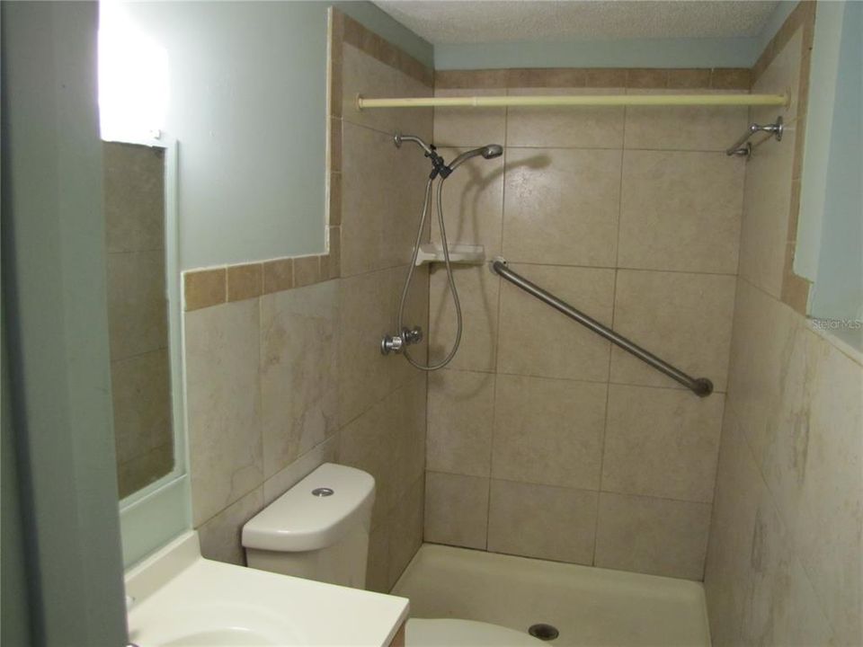 В аренду: $1,100 (1 спален, 1 ванн, 400 Квадратных фут)