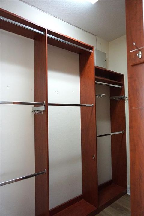 For Rent: $3,800 (3 beds, 2 baths, 2200 Square Feet)