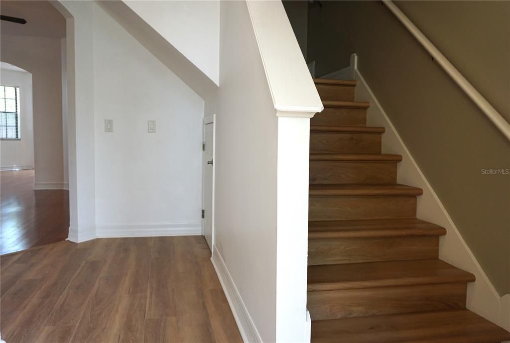 For Rent: $3,800 (3 beds, 2 baths, 2200 Square Feet)