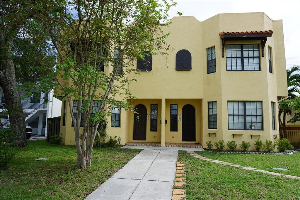For Rent: $3,800 (3 beds, 2 baths, 2200 Square Feet)