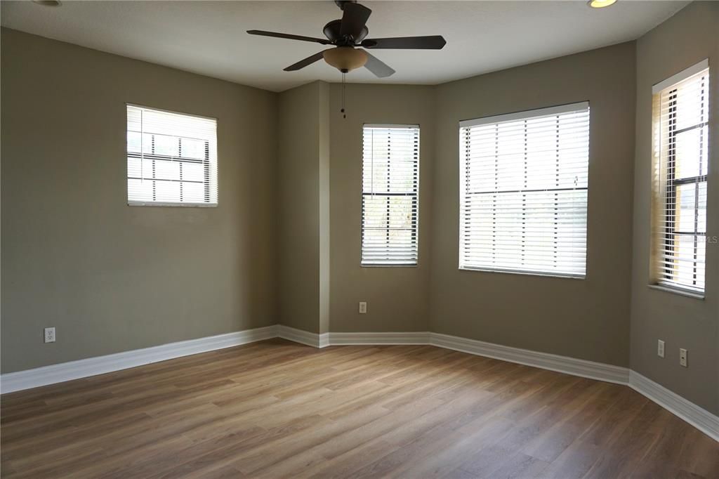 For Rent: $3,800 (3 beds, 2 baths, 2200 Square Feet)
