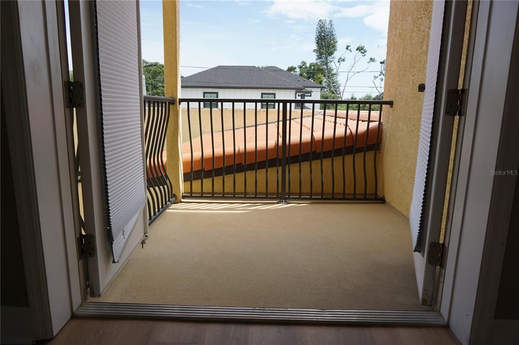 For Rent: $3,800 (3 beds, 2 baths, 2200 Square Feet)