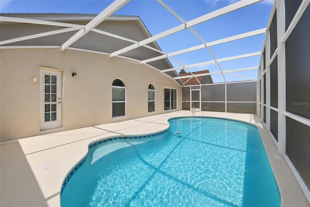 En Venta: $395,000 (3 camas, 2 baños, 1571 Pies cuadrados)