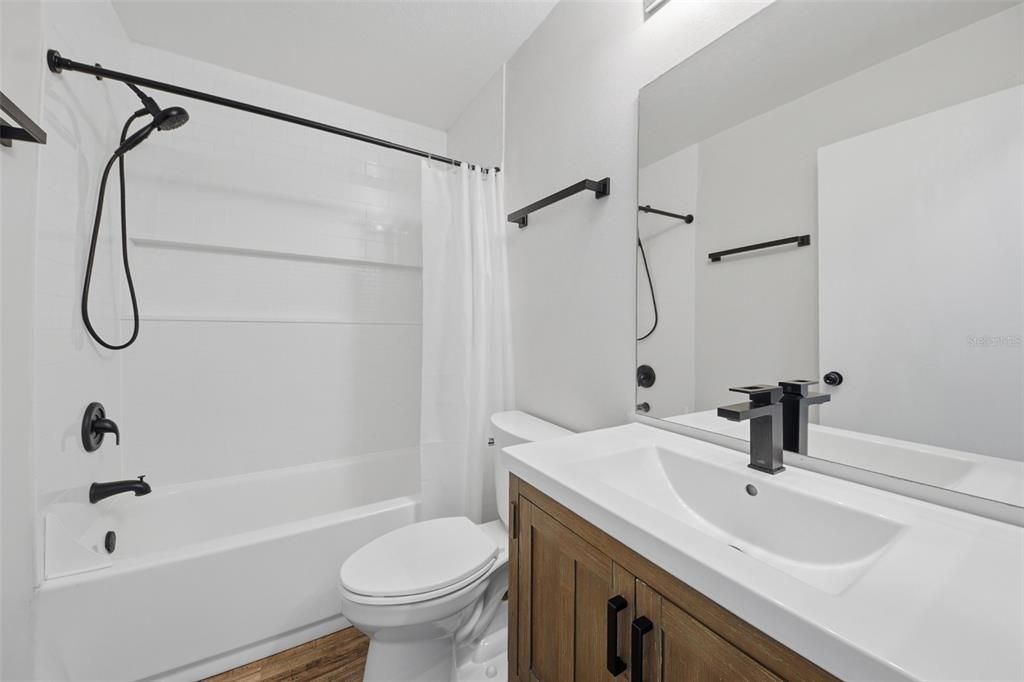 En Venta: $395,000 (3 camas, 2 baños, 1571 Pies cuadrados)