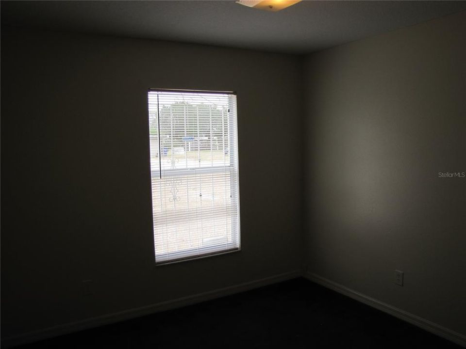 For Rent: $2,200 (3 beds, 2 baths, 990 Square Feet)