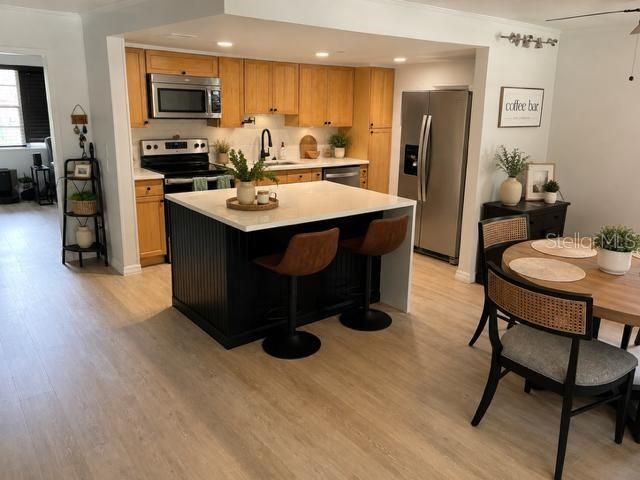 For Sale: $329,000 (2 beds, 1 baths, 1060 Square Feet)