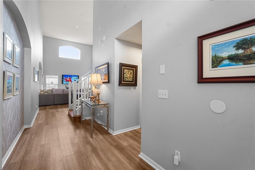 For Sale: $465,000 (5 beds, 4 baths, 2286 Square Feet)