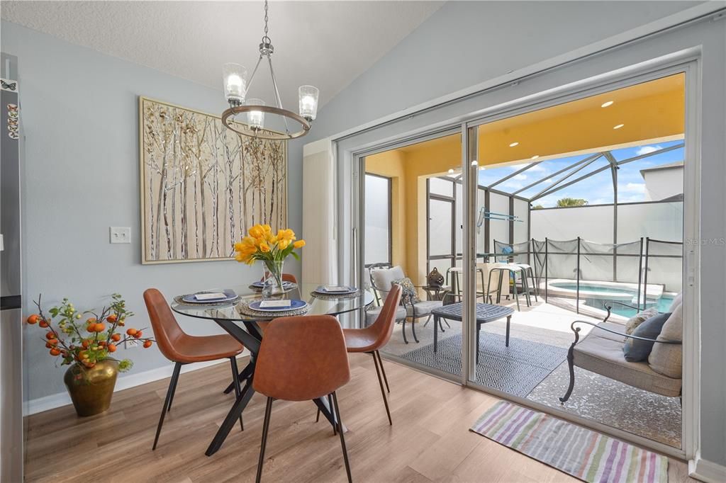 For Sale: $465,000 (5 beds, 4 baths, 2286 Square Feet)