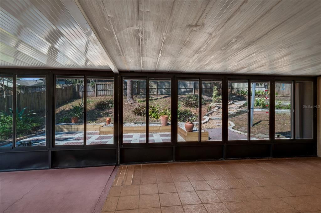 На продажу: $379,900 (3 спален, 2 ванн, 1268 Квадратных фут)